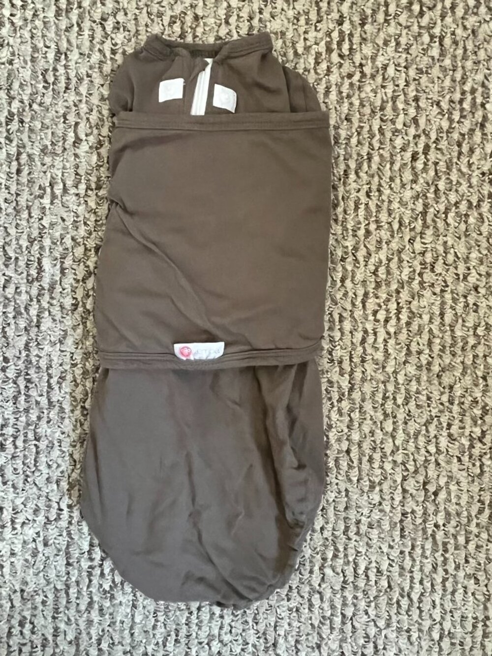 embé 2-Way Starter Baby Swaddle, 6-14 lbs, Newborn Sack 0-3 Months, Zip 0-3